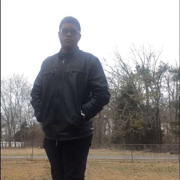 Meet your Posher, Isaiah - Picture 1 of 1